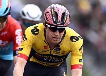 Ciclista belga sofre acidente de carro e está em estado crítico