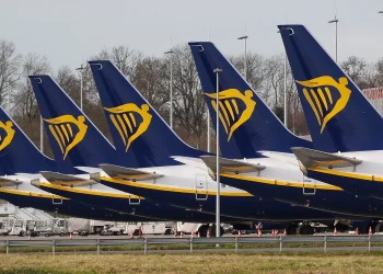 Tem viagem marcada? A Ryanair anunciou que vai cancelar voos em outubro
