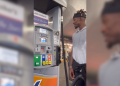 Estrela da NBA viraliza ao ficar chocado com o preço da gasolina enquanto atesta … um bugatti