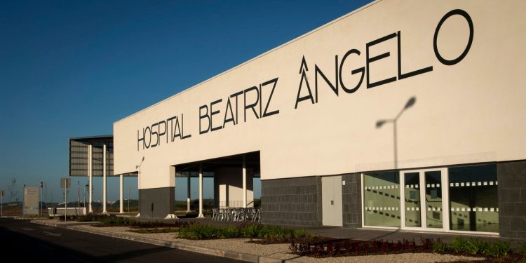 Grávida de feto morto volta para casa por não haver vaga no hospital para realizar o parto