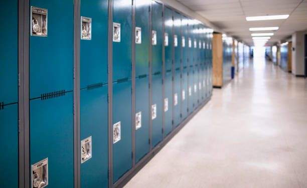 Trabalhadores não docentes em greve esta segunda feira