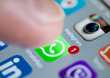 Atenção pais: Crianças estão a ser adicionadas a grupos com conteúdo pornográfico no WhatsApp
