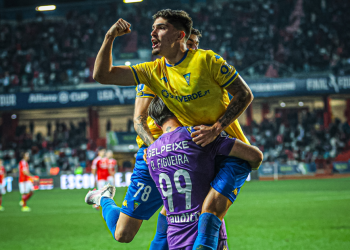 Estoril derrota Benfica e vai à final da Taça da Liga pela primeira vez