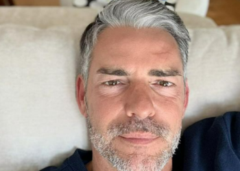 “Eu sou muito parvo”: Cláudio Ramos admite ter sido “abandonado” no aeroporto por ex-namorado