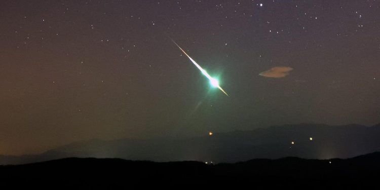 “Bola de fogo” avistada nos céus portugueses este fim de semana. Veja as imagens