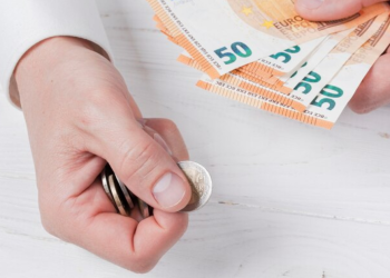 Saiba qual é a profissão mais bem paga e aquela com o salário mais baixo