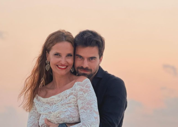 Cristina Ferreira declara-se ao namorado João Monteiro em direto