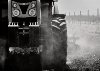 Homem morre em acidente com trator em Torres Vedras