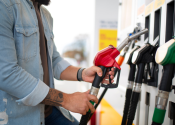 Boas notícias: Preço dos combustíveis vai descer pela terceira semana consecutiva