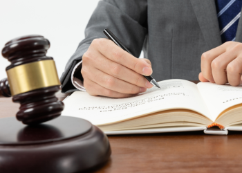 Advogado de Torres Vedras investigado por suspeitas de burla e abuso de poder