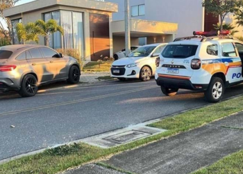 Jogador do Porto bate contra muro de condomínio e desaparece do radar das autoridades