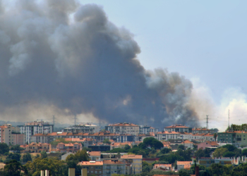 Incêndio na Amora chegou à Herdade da Apostiça onde estão guardadas munições da NATO