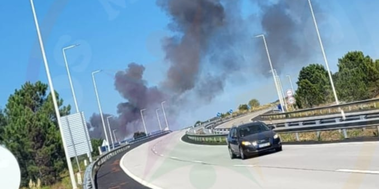 Incêndio deflagra no Ramalhal