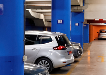 Estacionamento coberto com períodos gratuitos na época natalícia em Torres Vedras