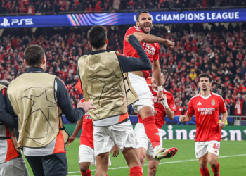 Benfica defronta o FC Barcelona nos oitavos de final da Liga dos Campeões