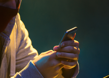 Atenção: Há um sinal no seu telemóvel que pode indicar que está a ser vítima de burla