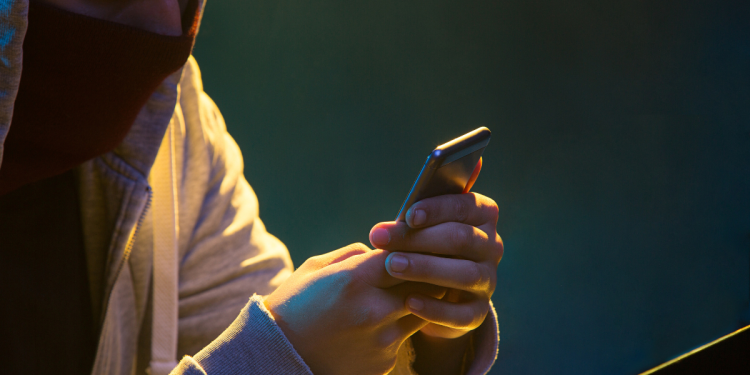 Atenção: Há um sinal no seu telemóvel que pode indicar que está a ser vítima de burla