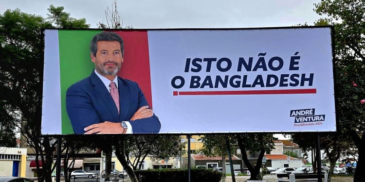 “Isto não é o Bangladesh”: Cartazes de André Ventura causam revolta